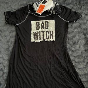 Nightshirt and socks